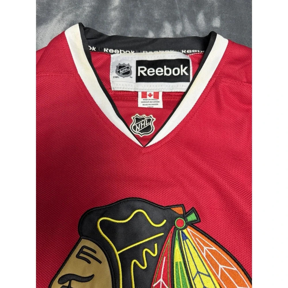 Jonathan Toews Reebok CCM Jersey Sz 54 Chicago Blackhawks Captain Patch